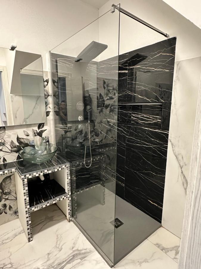 Myhome Taccioli Wellbeing Milano Exteriör bild